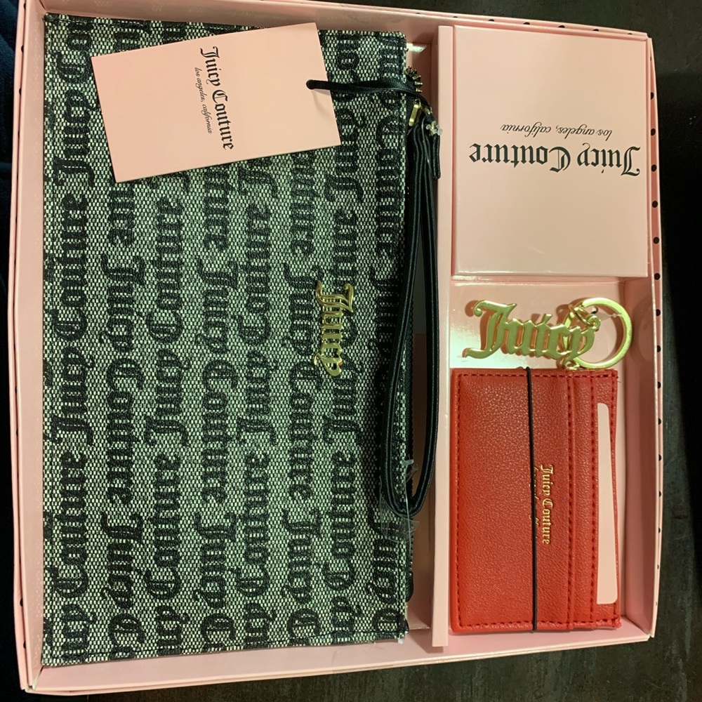 Juicy couture wristlet, card wallet and keychain set